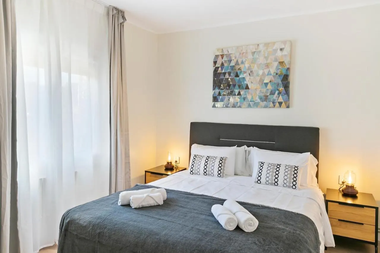 Tendency Apartments Forum 4 Sant Adria de Besos
